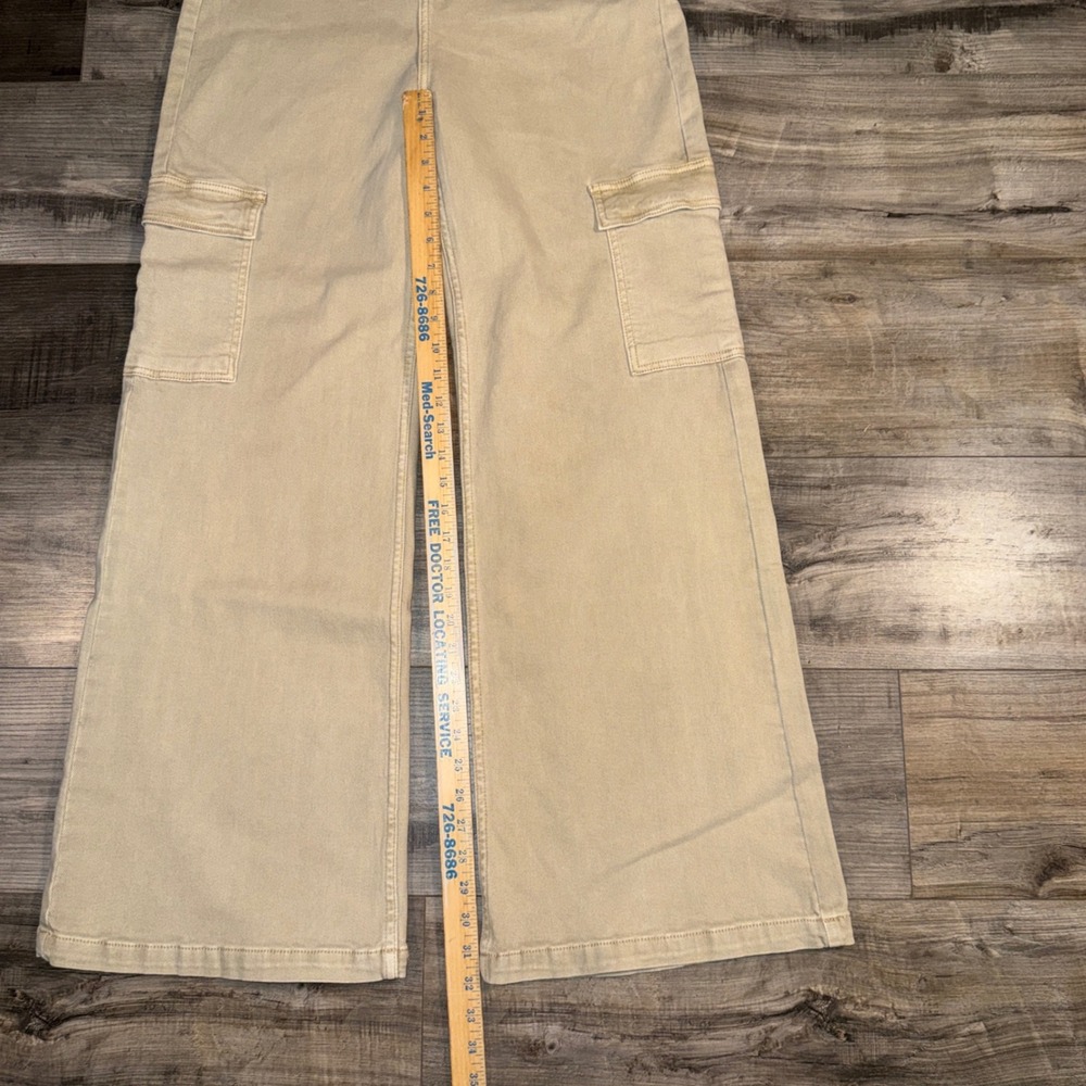 RISEN Womens 15/32 Beige Straight Leg Cargo Jeans Stretch Denim NWT - Picture 5 of 8